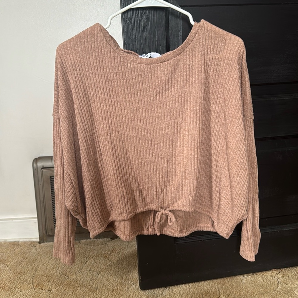 HYFVE brown/mocha colored dolman long sleeve top with drawstring tie bottom